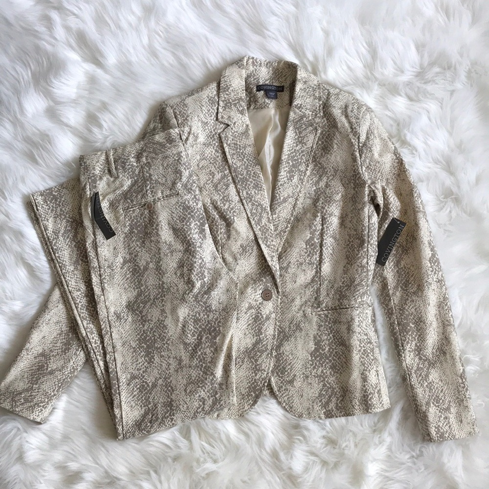 Conviction Safari Pair